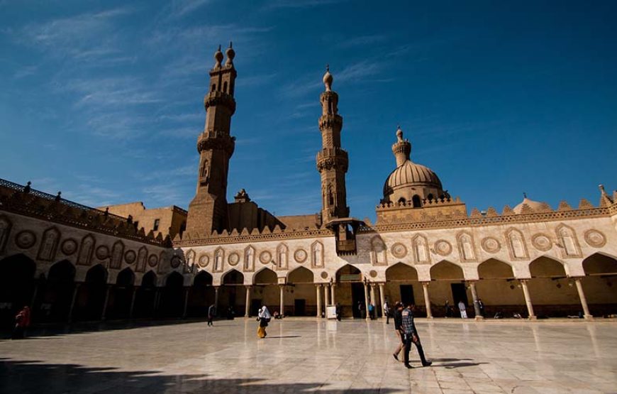 Egyptian Museum, Khan El Khalili & Old Cairo City Tour