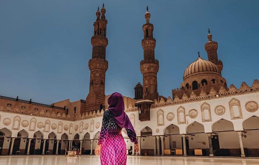 Egyptian Museum, Khan El Khalili & Old Cairo City Tour